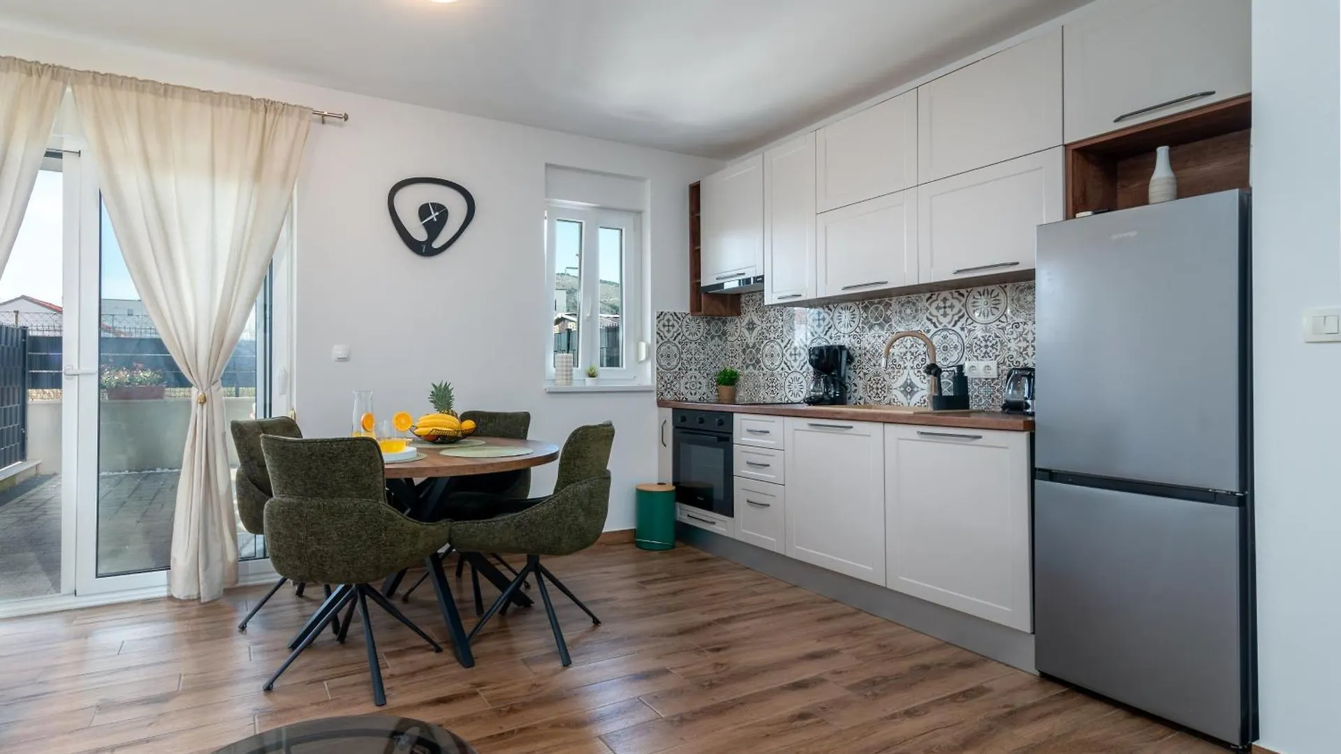 Argola Apartment Trogir 0*,